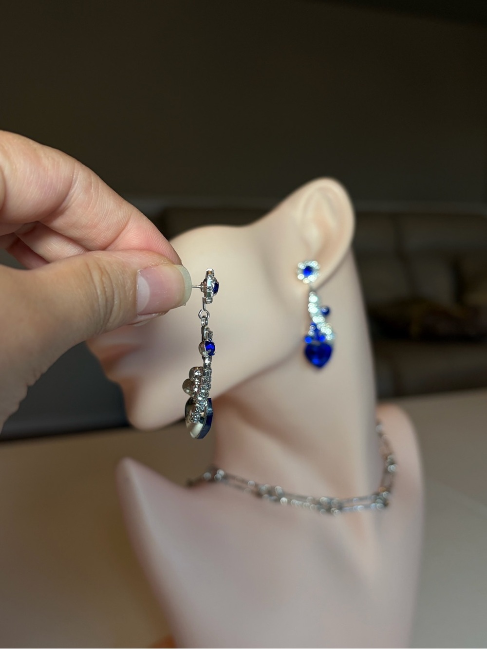 Elegant Blue Heart Drop Earrings. - Picture 8 of 10